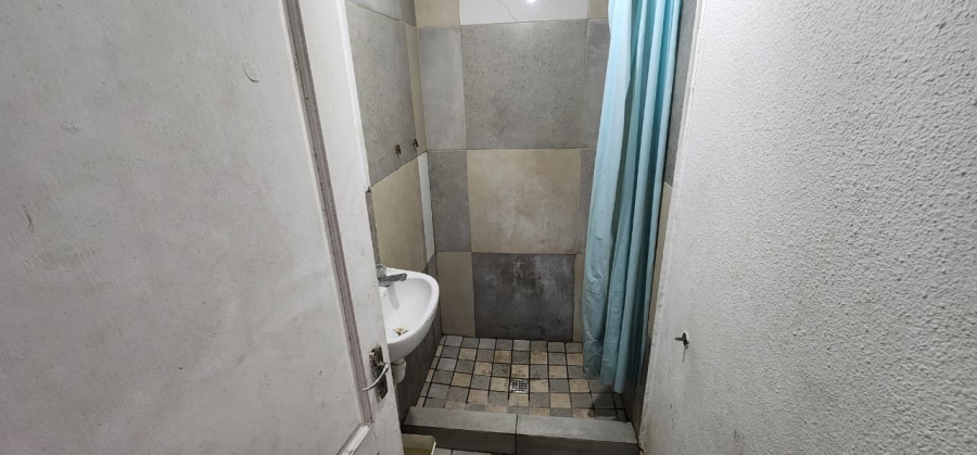 Commercial Property for Sale in Heathfield Western Cape